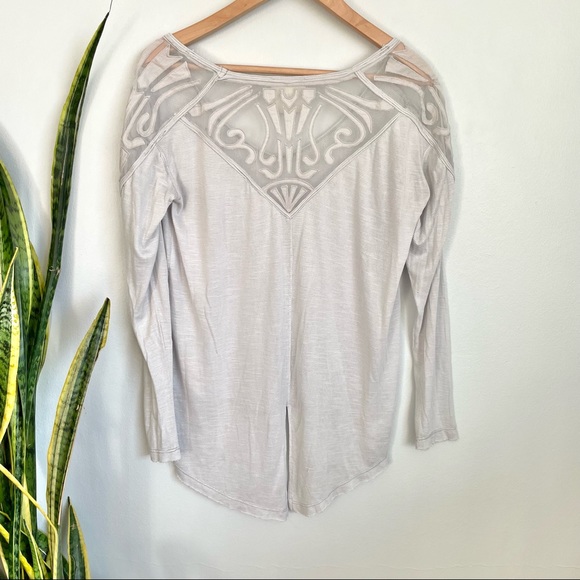 Free People Flowy Lace Detail Longsleeve Top - Picture 4 of 4